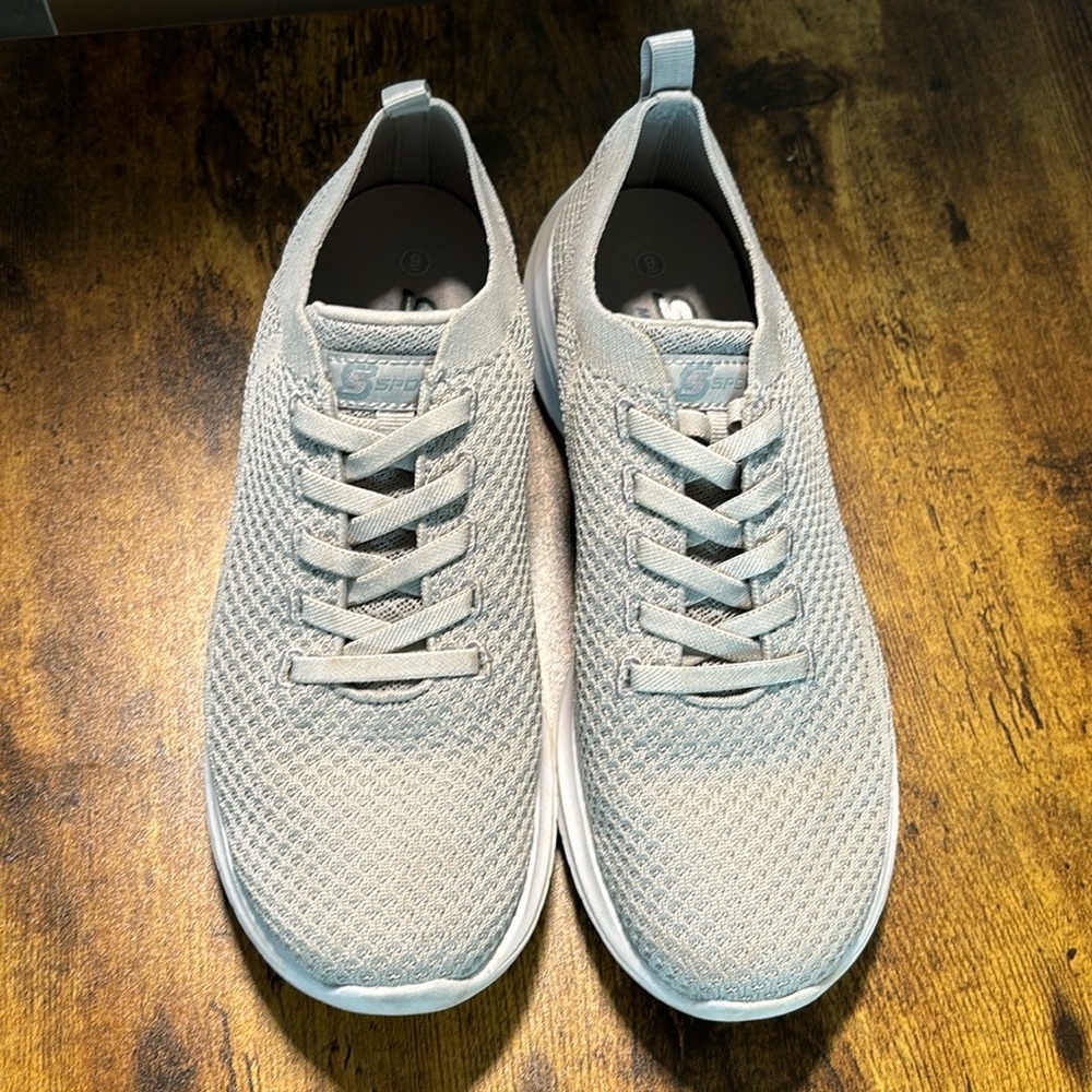 Ladies Skechers Sport Slip On Athletic Shoes Size 9